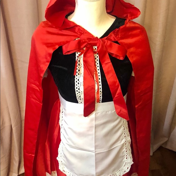 Little Red Ridding Hood & Big Bad Wolf Siblings Costumes - Picture 15 of 16